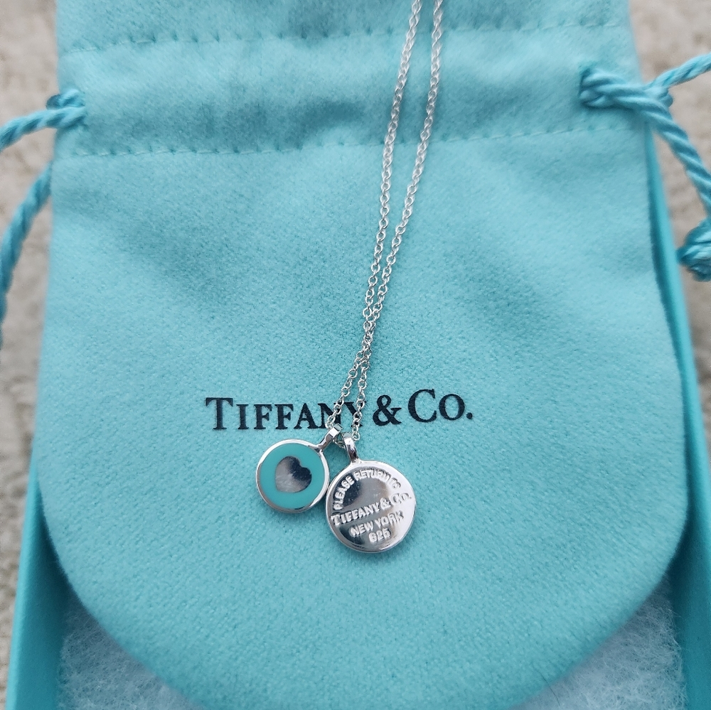 Tiffany &co Return to Tiffany mini round two charms necklace